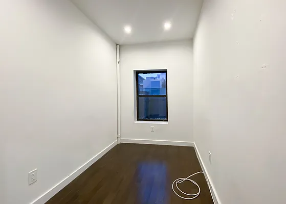 Rented by Kahen Properties | media 16