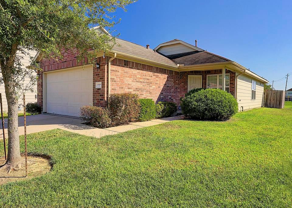 1st image of 13031 Fenland Field Ln