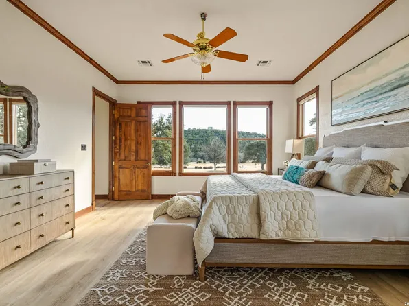 331 Wild Turkey Blvd, Boerne, TX 78006