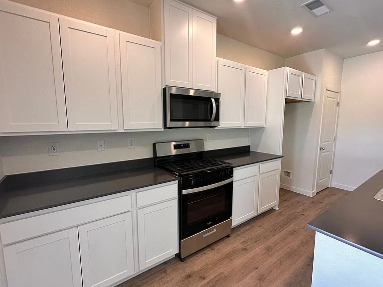 1019 Brierwood Ln — Photo 15