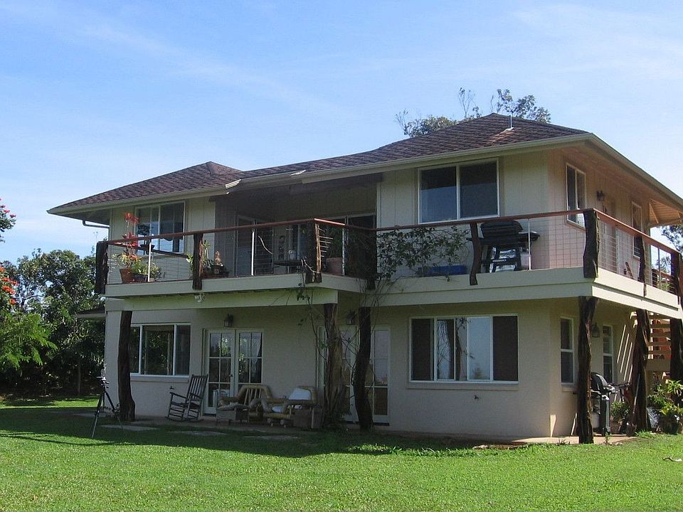 Great floorplan, Huge yard