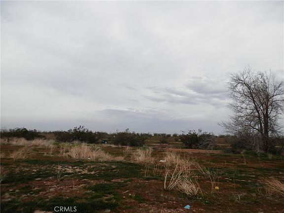 4th image of 0 Chapparal Ave