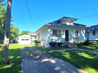 519 Assembly Pl, Dixon, IL 61021
