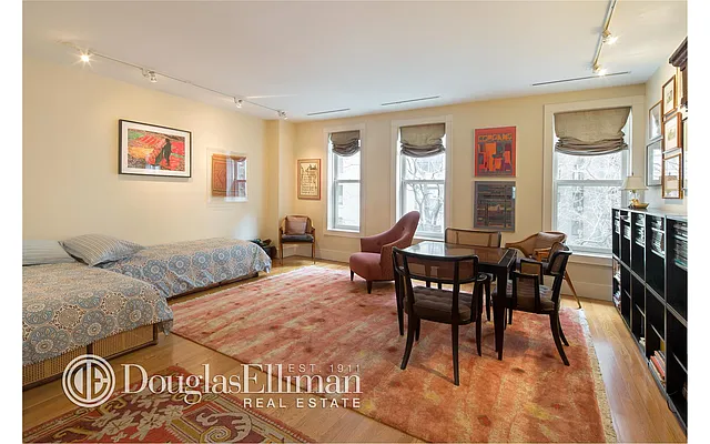 Sold by Douglas Elliman | media 20