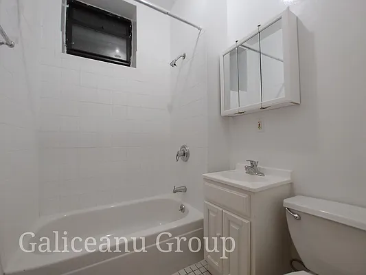 Rented by Lexington Real Estate Group | media 24