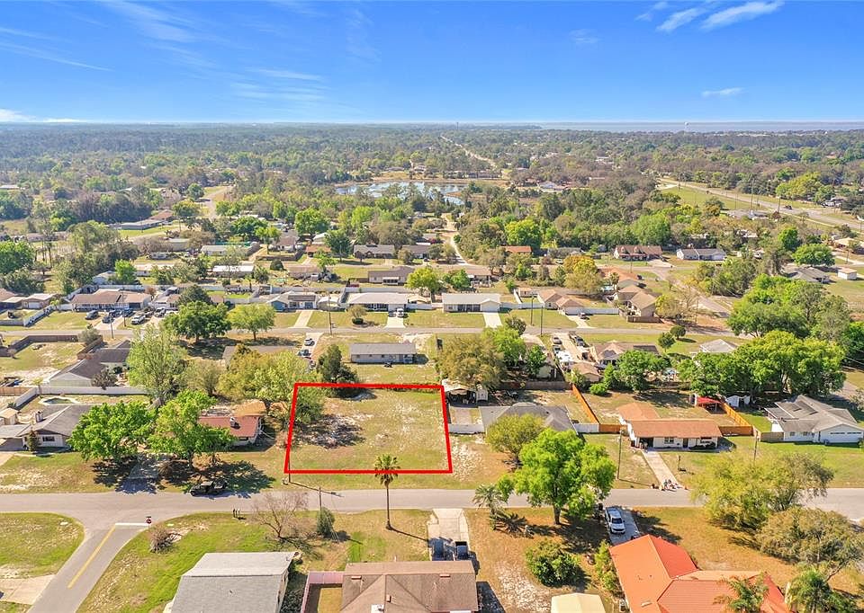1st image of Pine St Lot 10