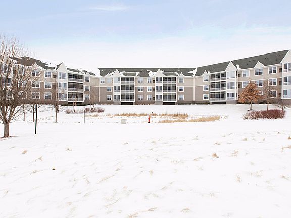 2nd image of 100 Clydesdale Trl APT 316