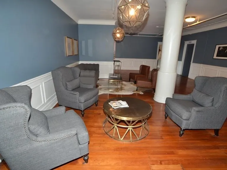 Jensen's Recreation Center Apartments — Photo 7
