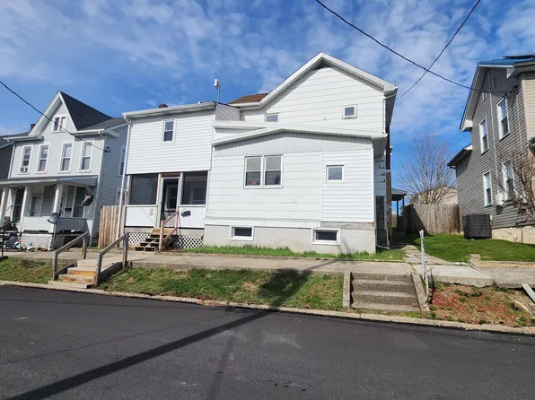 219 Poplar St, Roaring Spring, PA 16673