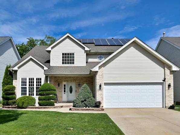 1422 Deer Creek Ln, Lake In The Hills, IL 60156