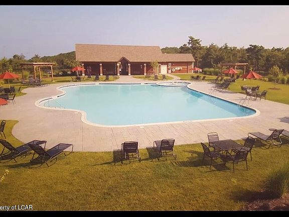 5th image of 354 Spring Mountain Rd