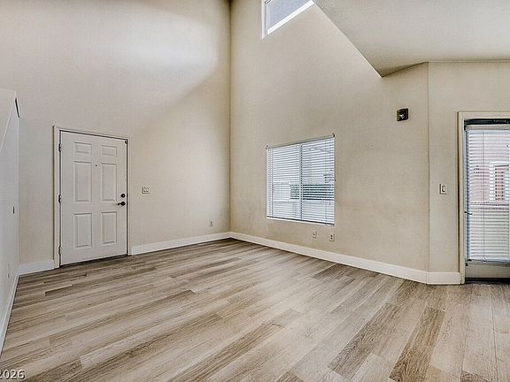4th image of 10443 Alpine Edge Ave