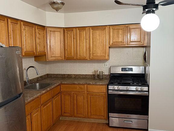 5th image of 9892 Frankford Ave #2