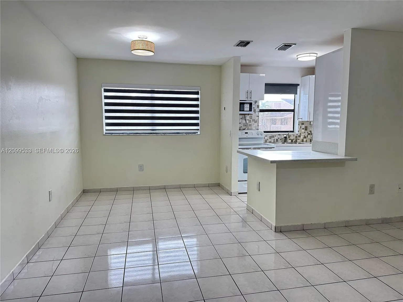 Crystal Lake Villas Condo — Photo 4