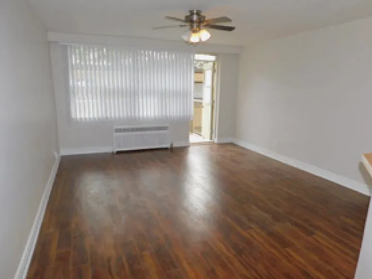 130 Cosburn Ave — Photo 14
