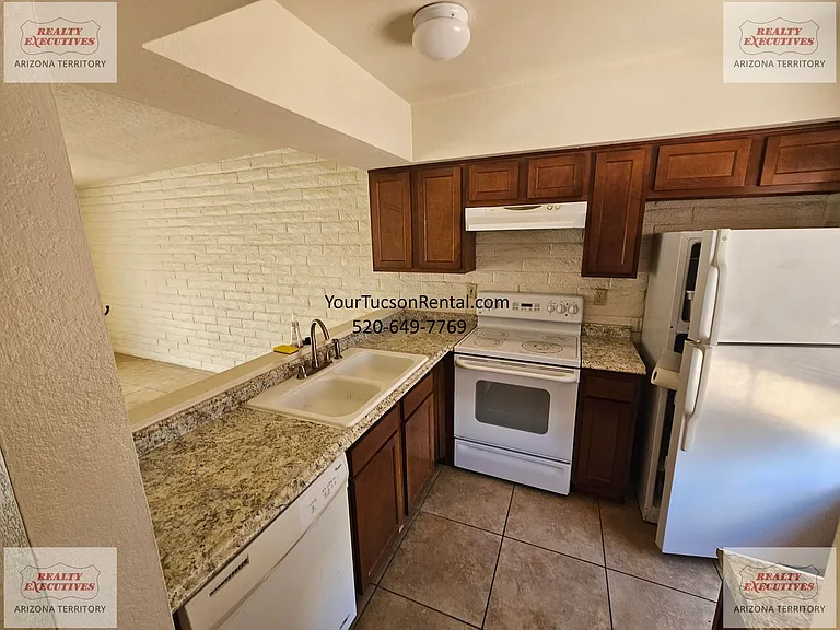 2743 W Sheryl Dr — Photo 6