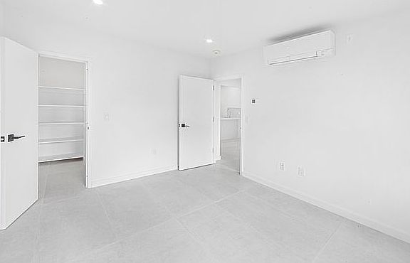 4th image of 363 E 145th St #2R