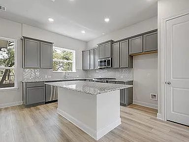 120 Delaware Ln — Photo 4