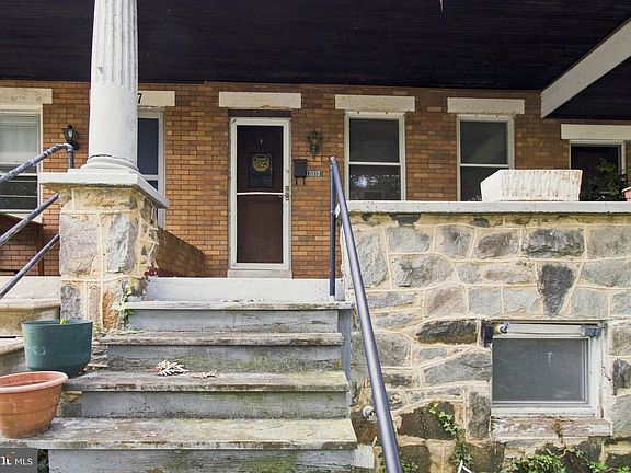 2nd image of 3115 Chestnut Ave