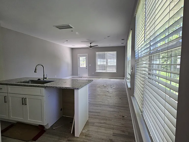 1440 Mauge St — Photo 14