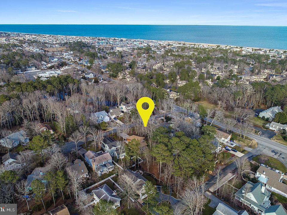 1st image of 406 Beachwood Ln