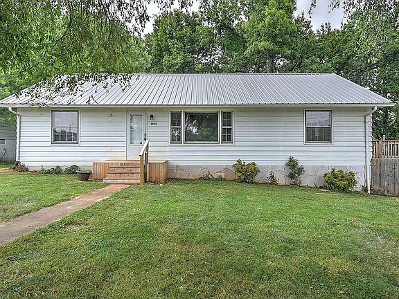 2nd image of 3938 Bond Dr