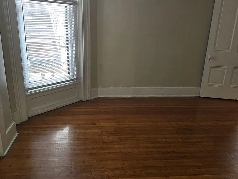 208 W Ormsby Ave. — Photo 18