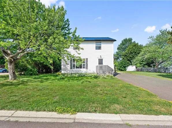 229 McClelan Ave, Riverview, NB E1B 1X3