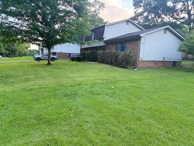 7111 Middle Valley Rd — Photo 31