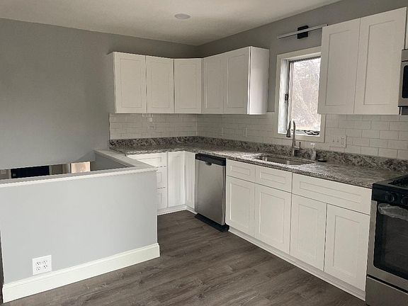 3rd image of 408 Garfield Ave