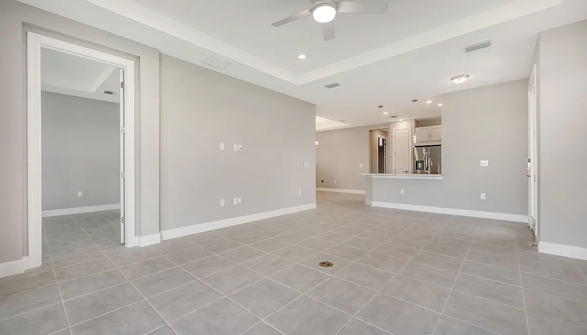 Building Photo - 16139 Isola Pl