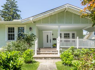 141 Rockne Rd, Yonkers, NY 10701