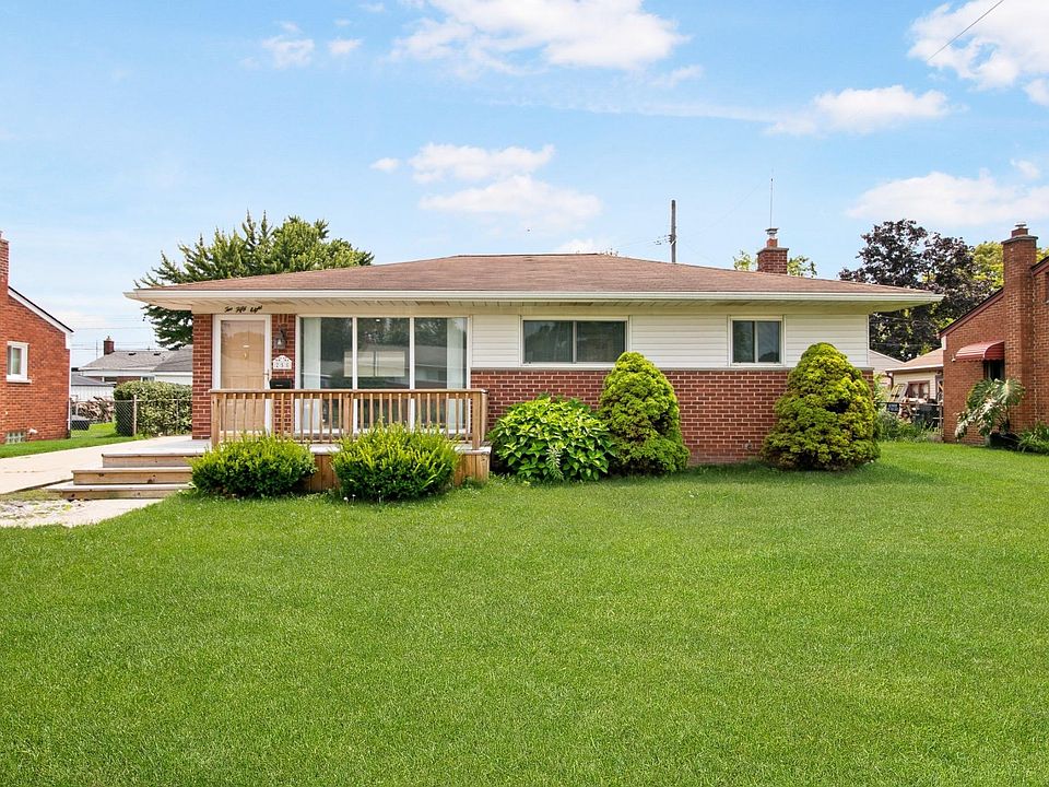 1st image of 258 N Venoy Cir