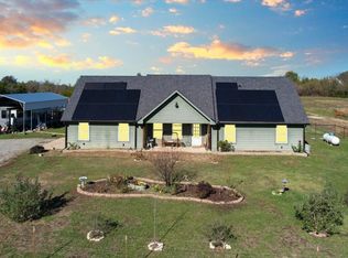 2168 Fm 1566 W, Wolfe City, TX 75423