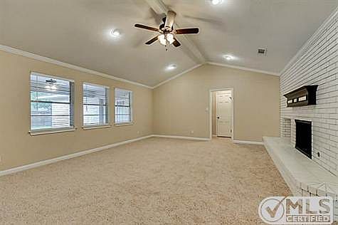 5th image of 2401 Southridge Dr