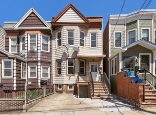 76 Beach St, Jersey City, NJ