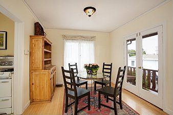 Living Room :: 1515 Francis Street