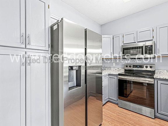 3rd image of 7914 Windham Lake Way