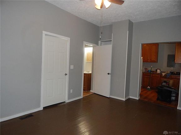 3rd image of 3308 E 2nd St