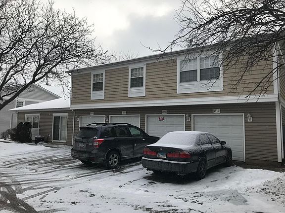 Garage leading directly to kitchen!