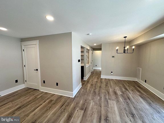 5th image of 12703 Gordon Blvd APT 20