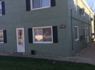 2804 4th St APT 2, Peru, IL 61354