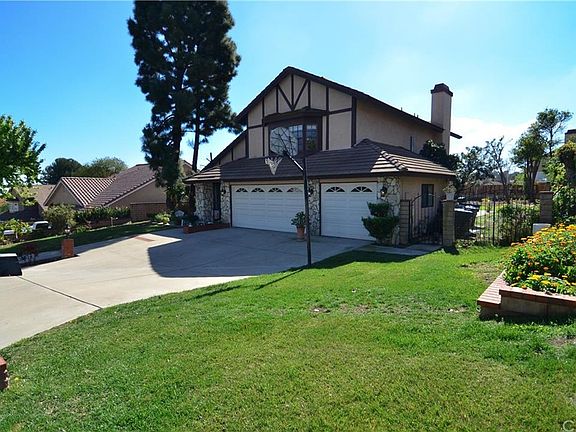 3rd image of 12911 Sundown Ln