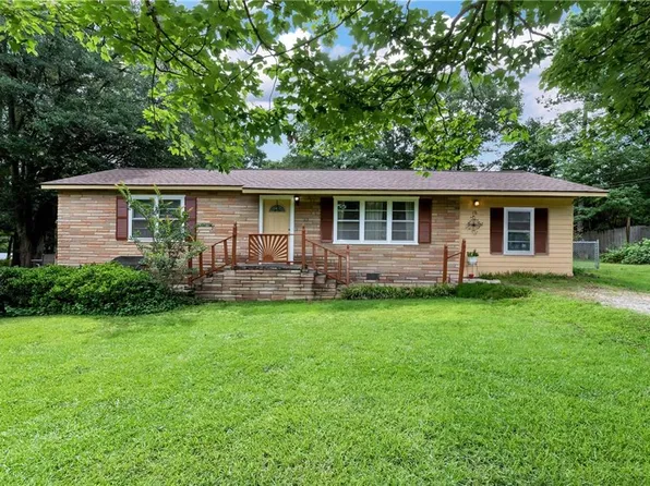 178 Orchard Cir, Commerce, GA 30529