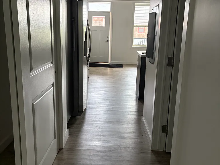 48 Stutson St — Photo 4