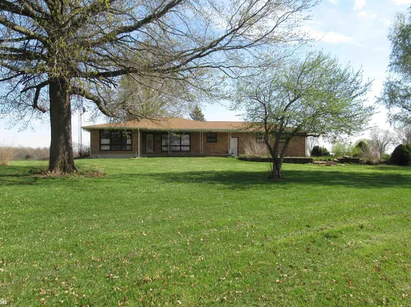150 Cypress Ln, Hamilton, IL 62341