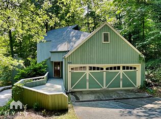 4940 Karls Gate Dr, Marietta, GA 30068