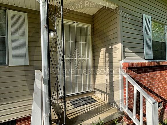 3rd image of 1330 Marydale Dr