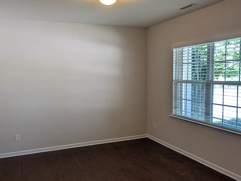2428 Averon Dr — Photo 44