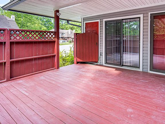 2nd image of 208 Finley Forest Dr